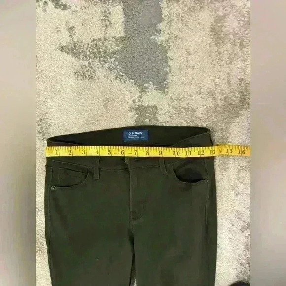 Women’s Green Old Navy Jeans - Picture 5 of 6